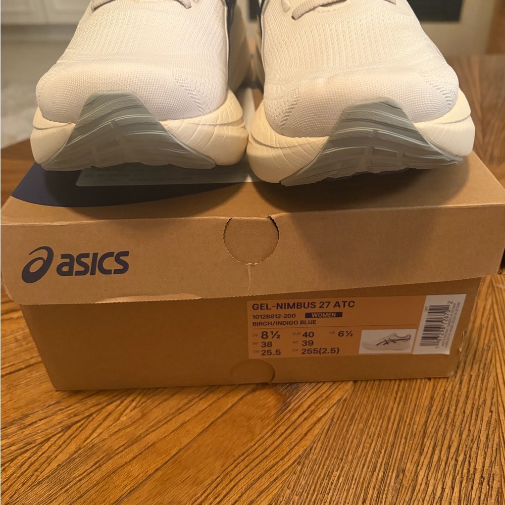 GEL-NIMBUS 27 ASICS TRACK CLUB size 8.5 Women’s - Picture 4 of 6